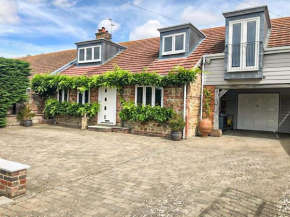 The Gatehouse - Uk40089